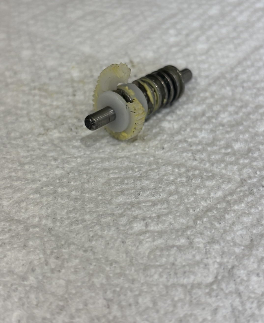 Broken plastic OEM spur gear